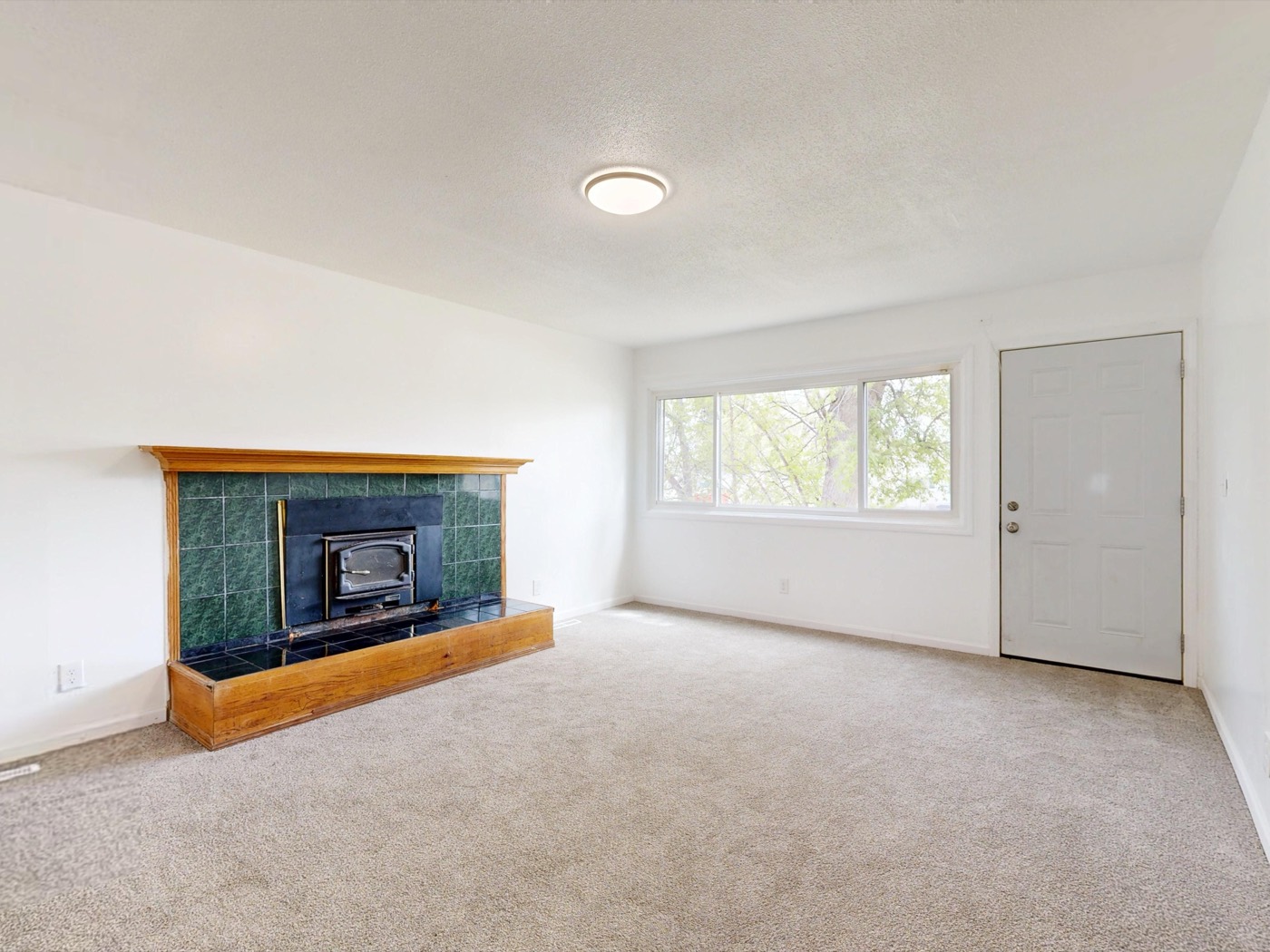 Empty room ready to be virtually staged